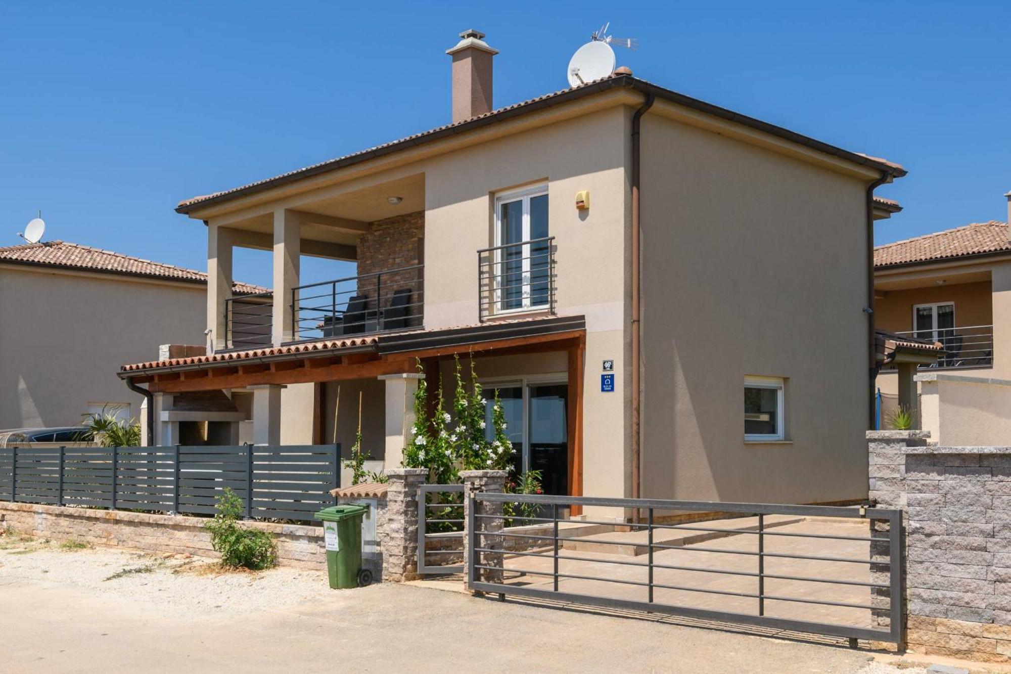 Villa Brionika Mit Pool Vodnjan Ngoại thất bức ảnh